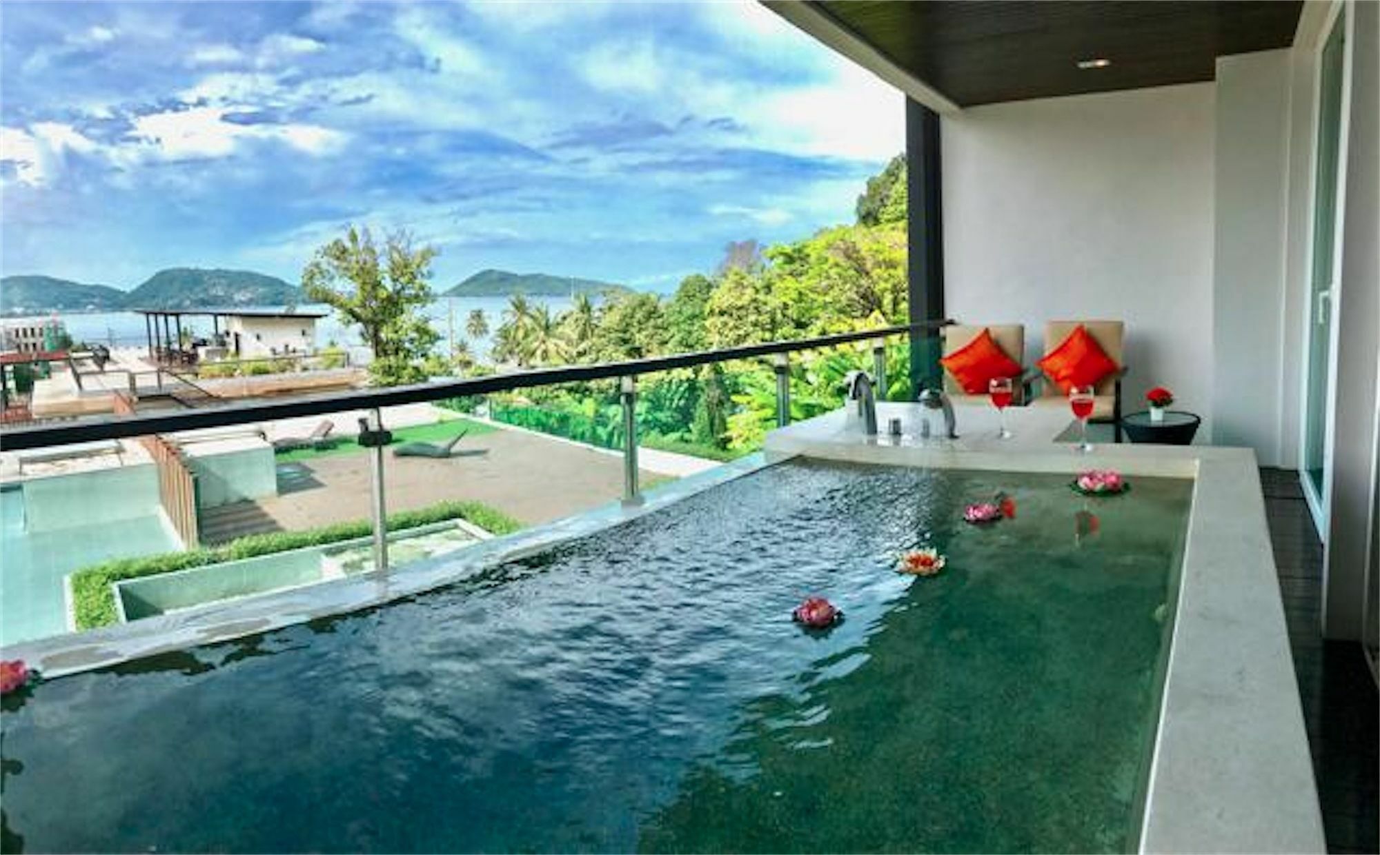 The Privilege Residence : 1 Bedroom Apartment In Patong ภายนอก รูปภาพ
